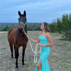 Meet your Posher, Kyla